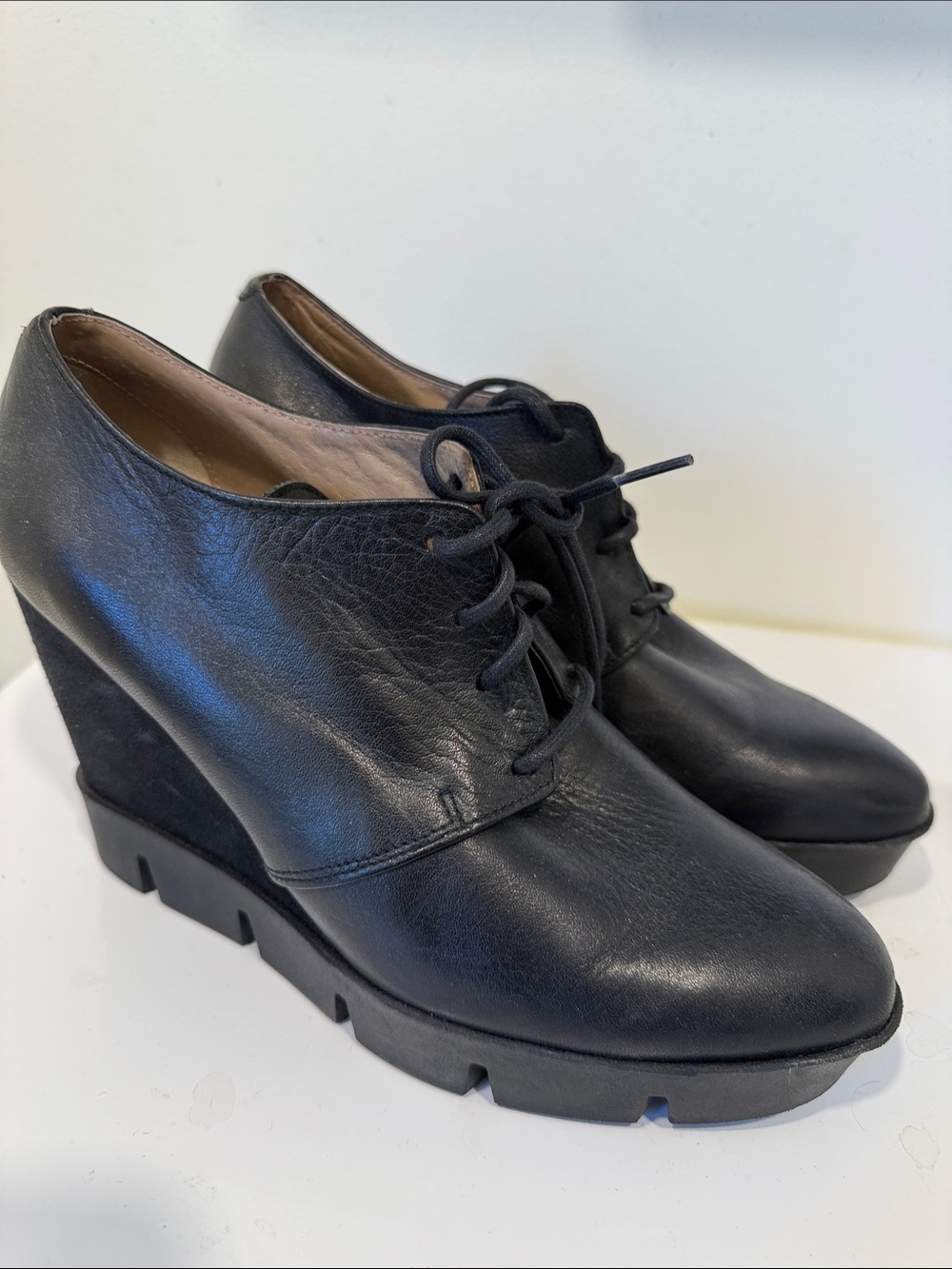 Women's Black Lace-Up Wedge Shoes